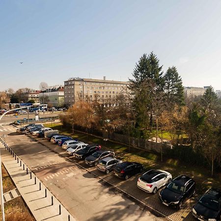 Jonagold Apartment Metro Raclawicka Warschau Exterior foto